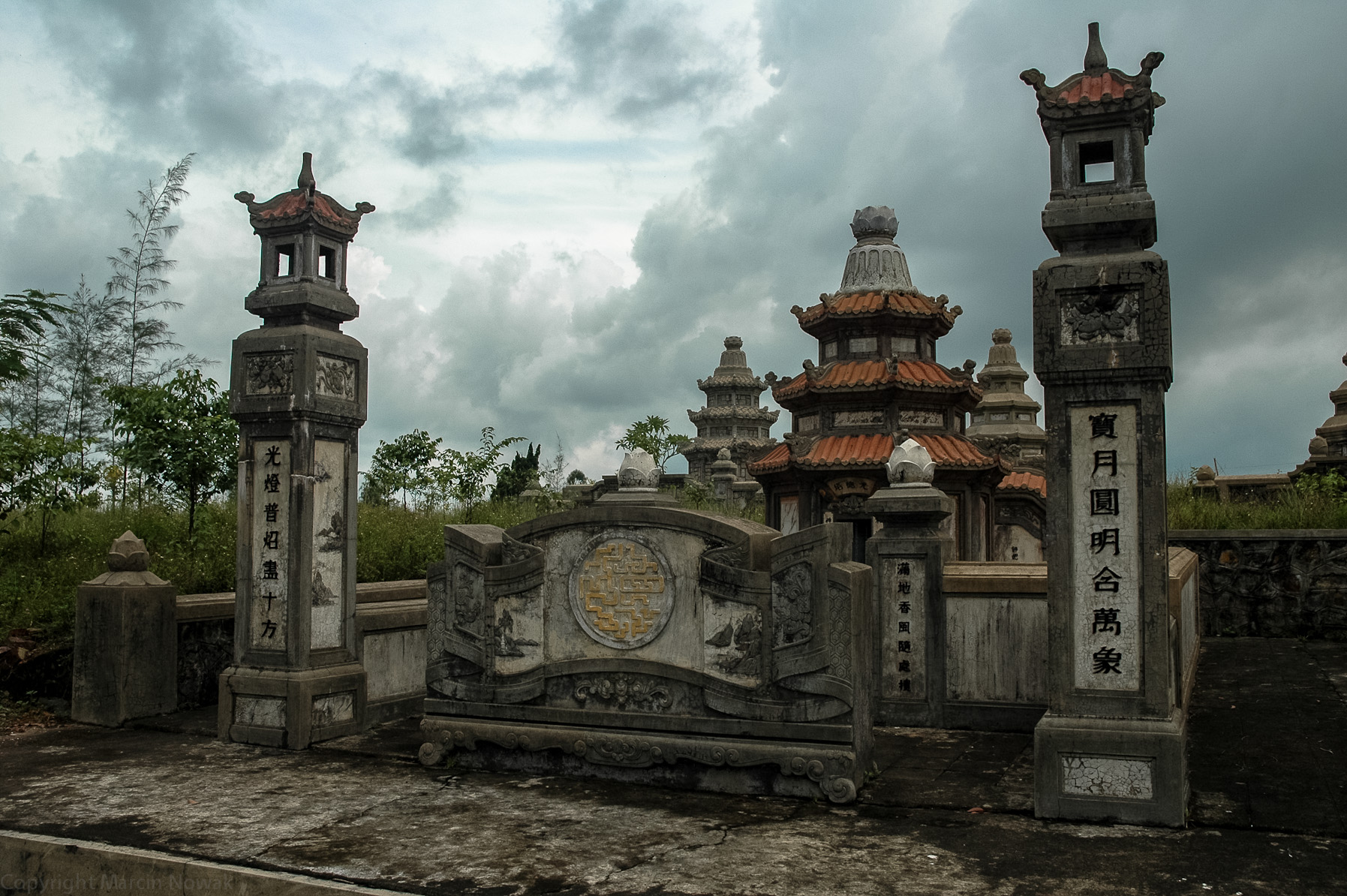 Wietnamski cmentarz